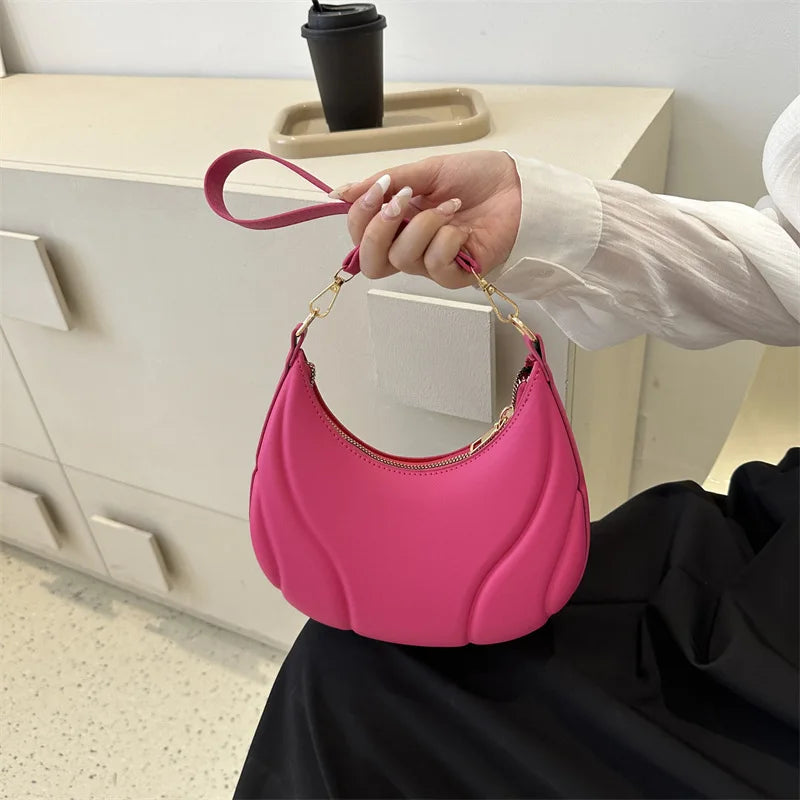 Retro Solid Color Shoulder Bag PU Leather Handbags for Women Simple Ladies Underarm Bag Designer Hobos Saddle Crescent Chic Bag image 4