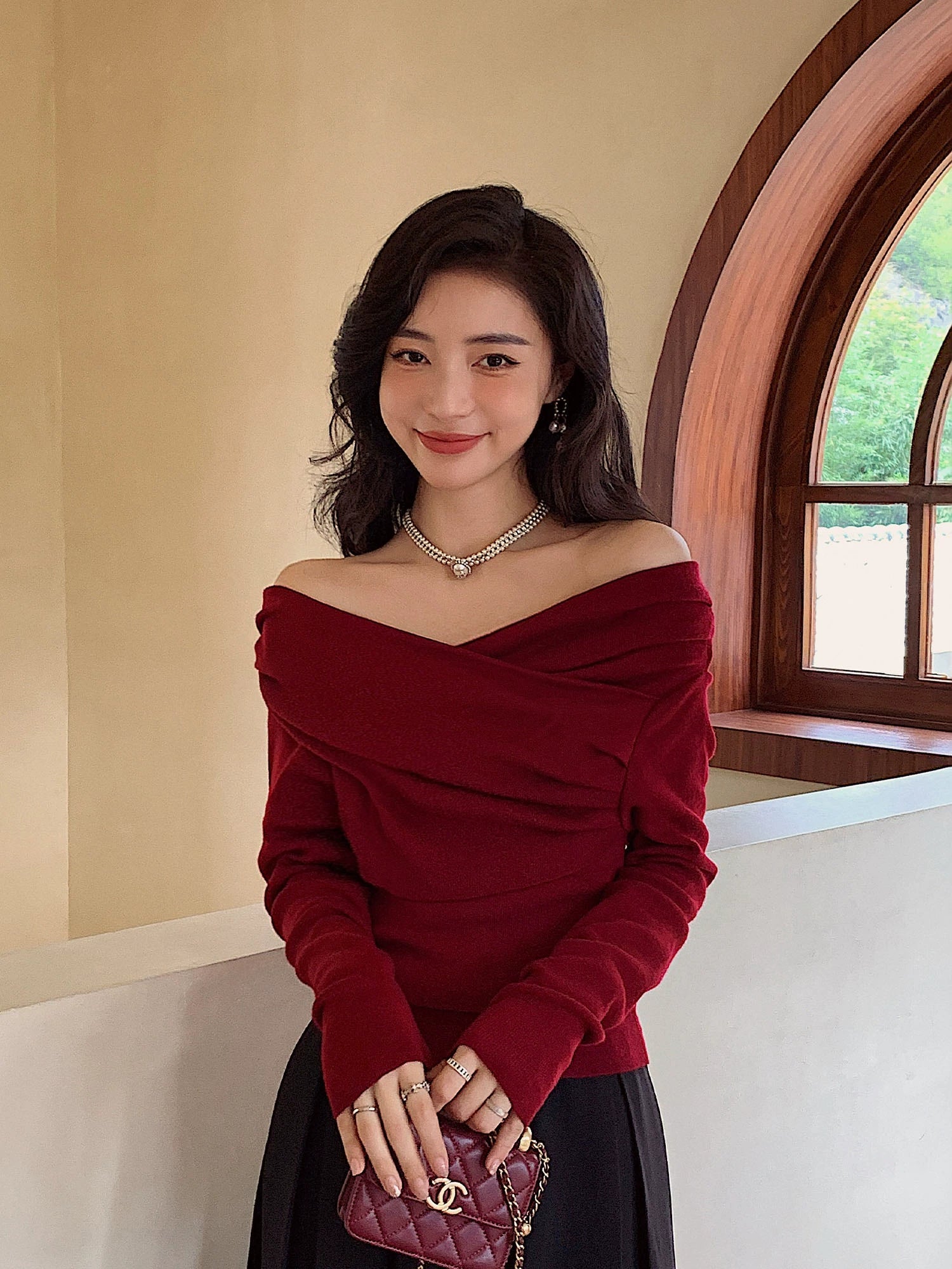 Off-the-Shoulder Women's Homemade off-the-Neck Sweater for Autumn and Winter image 4