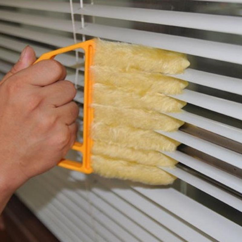 Microfibre Window Blind Cleaning Brushes image 3