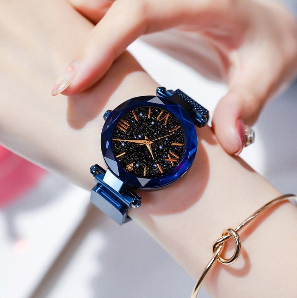 Luxury Women's Magnetic Starry Sky Quartz Wrist Watch Quartz image 3