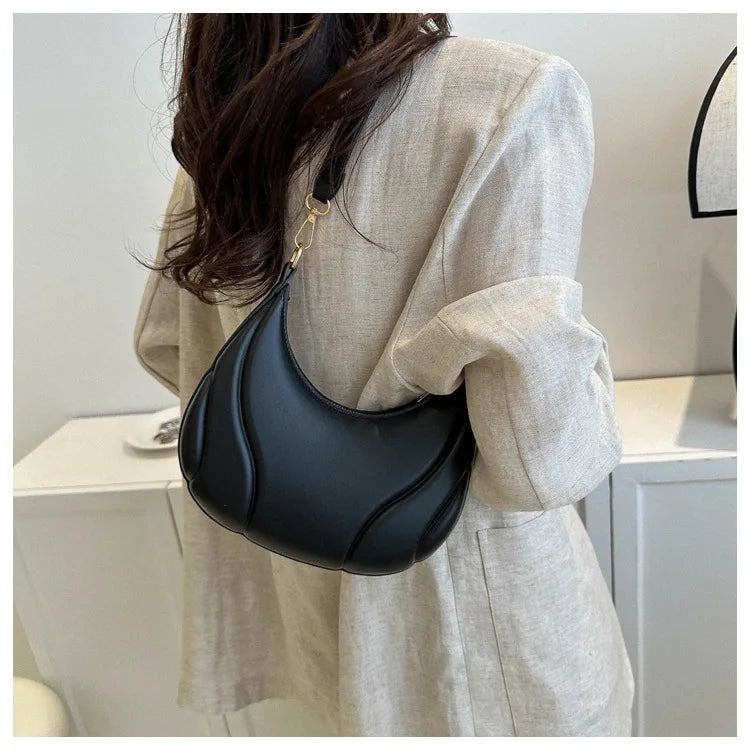 Retro Solid Color Shoulder Bag PU Leather Handbags for Women Simple Ladies Underarm Bag Designer Hobos Saddle Crescent Chic Bag image 2