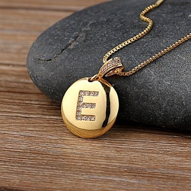 Top Quality Personalized Gold Letters Women and Girls Initial Letter Necklace - E image